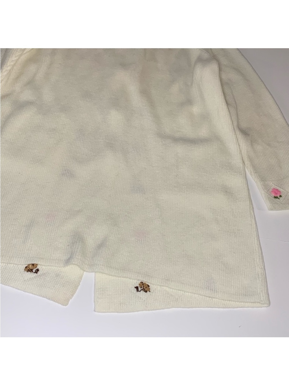 Vintage Cream Knit Button-Front Coat with Pastel Floral Embroidery - Picture 5 of 11
